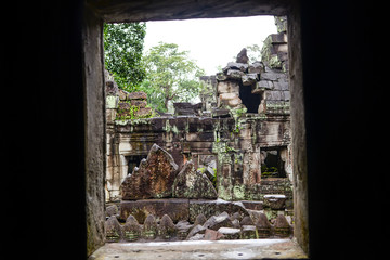 Fototapeta na wymiar Angkor Wat ruins