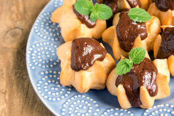 Profiteroles with chocolate sauce