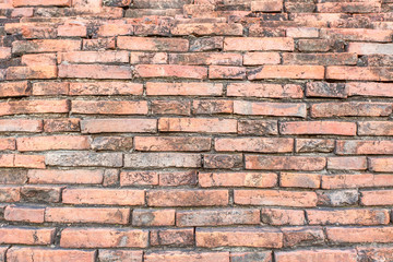 vieux mur en briques de terre cuite