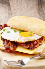 Fried egg sandwich