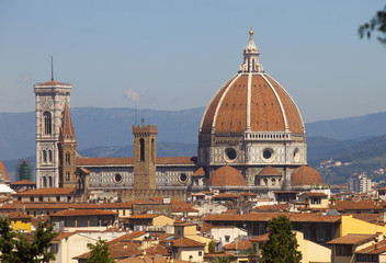 Fototapeta na wymiar Firenze,il Duomo e Campanile di Giotto.