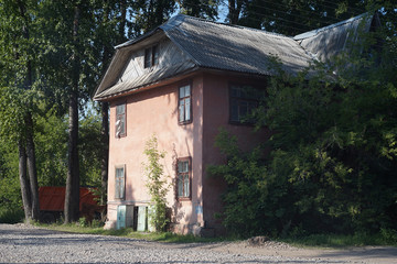 старый дом