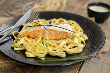 pavé de saumon & tagliatelles maison