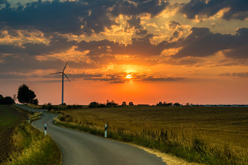 Windpark im Sonnenuntergang 05