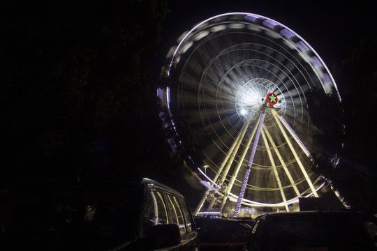 big and giant ferris wheel at night