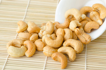 cashew nuts with salt