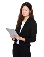 Fototapeta premium Businesswoman use of the tablet pc