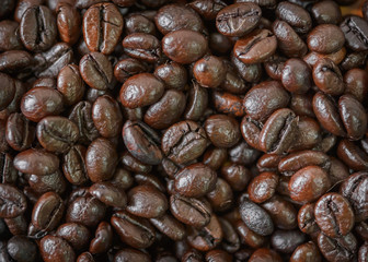 Roasted coffee beans.For art texture or web design and web backg