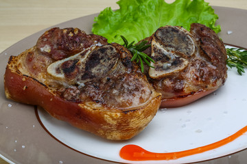 Knuckle pork