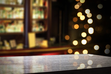 desk top in bar 