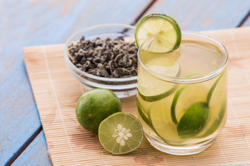 infused water of lime and green tea