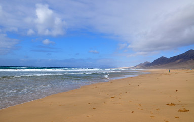 Fototapeta na wymiar Traveling to Canary island - Cofete beach