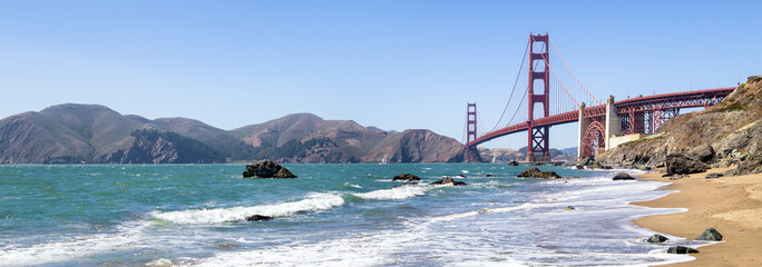 Golden Gate Bridge und Marshall Beach Panorama  - obrazy, fototapety, plakaty
