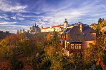 Obraz premium City center of Kutna Hora in Fall