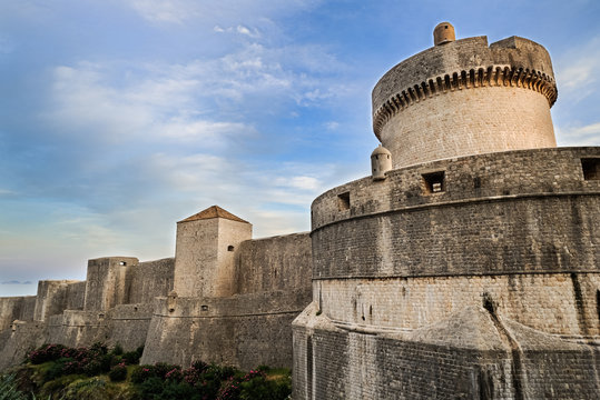Stadtmauer und Festung von Dubrovnik