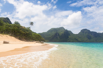 Stunning beach in El Nido, Philippines