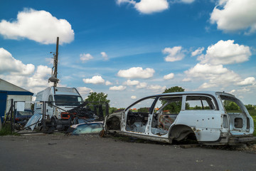 dump old cars and sell used parts for cars