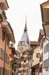 Obraz premium Stadt Zug, Zug, Altstadt, Zytturm, Turm, Altstadthäuser, Altstadtgassen, Gassen, Zugersee, Stadtrundgang, historisch, Sommer, Schweiz