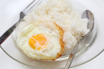 rice and fried eggs of easy breakfast cooking