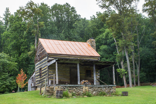 Typical Appalachian mountain log cabin 
