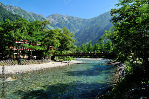 長野県 夏の上高地 河童橋と穂高連峰 Wall Mural Wallpaper Murals Sana