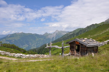 Wander-Schutzhütte im Zillertal / Österreich