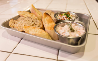 spread bake bread