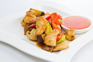 Warm thai salad with meat vegetables and sweet and sour sauce