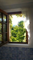 Fenêtre ouverte sur la Provence