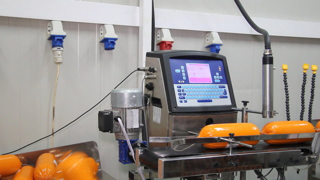 Production and packing of salami and bologna sausage in the meat industry