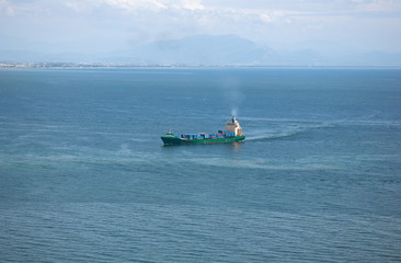 Obraz premium Cargo ship