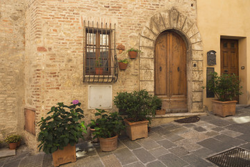 Fototapeta na wymiar Old town in Tuscany