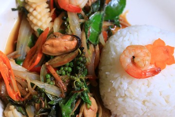 basil fried rice spicy shrimp seafood