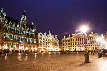 Brussels main square and city hall at night