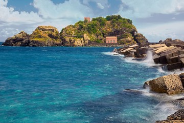 Isola Lachea