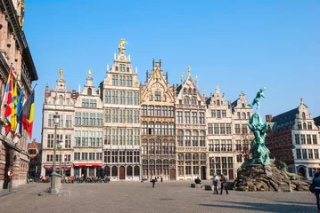 Foto op Aluminium Oude stad Antwerpen, België © dinozzaver