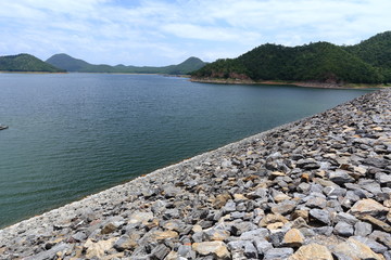Obraz premium Srinakarin dam in Thailand