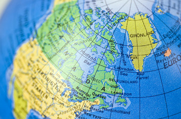Globus mit Landkarte Kanada