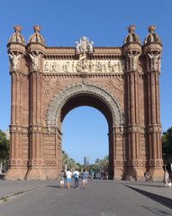 Fototapeta na wymiar Arc de Triomf at the end of a promenade leading to the Parc de la Ciutadella in Barcelona.