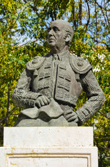 Escultura de un torero en Écija, Sevilla, Andalucía, España