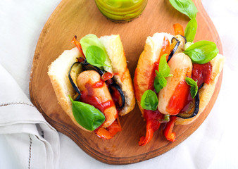 Sausages with grilled vegetables