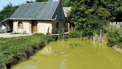 Chata nad wodą © michalsen