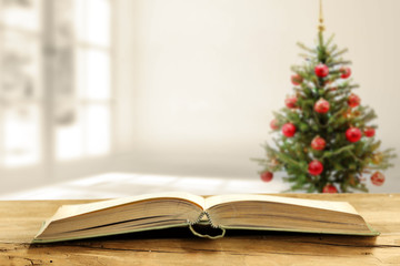 xmas tree and books 