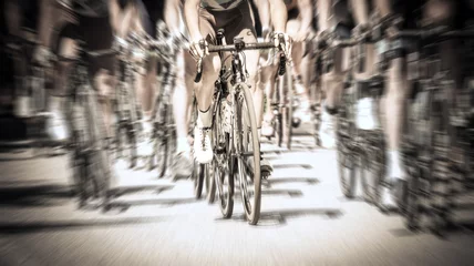 Afwasbaar Fotobehang Fietsen wielerwedstrijd op de weg - leider - radiale vervaging