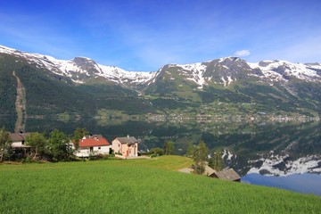 Obraz premium Norway fiord - Hardengerfjord near Ullensvang