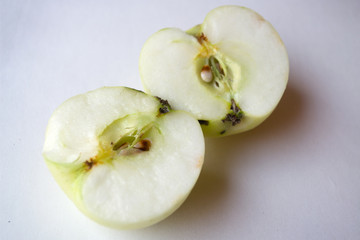 Green cutted apples