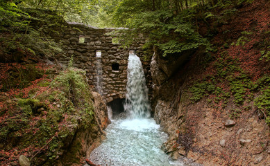 Wilde Wasser © pixelleo