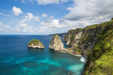 Fototapeta premium Rock in the ocean