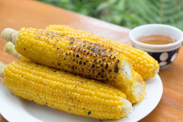 焼きとうもろこし