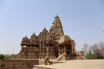 Fototapeta na wymiar Tempelbezirk von Khajuraho